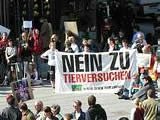 Weltversuchstiertag: Demomarsch gegen Tierversuche in Wien