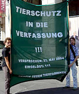 Kundgebung vor dem Parlament: Tierschutz in die Verfassung!