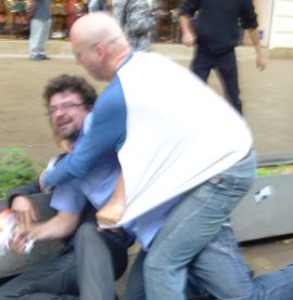 Aktivist stellt Attent㳥r