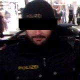 Brutale Polizeigewalt gegen friedlichen Tierschützer bei Anti-Pelz Kundgebung des VGT