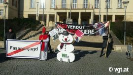 Demo vor dem Landhaus