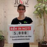 VGT übergibt 5000 Unterschriften an Justizministerium: Gatterjagd ist Tierquälerei!