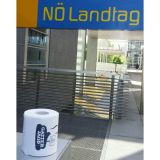 Klorollen „Gatterjagd – is fürn Oasch“ im NÖ Landhaus aufgetaucht