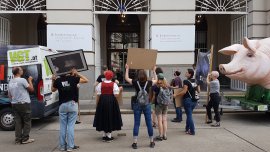 Demonstration