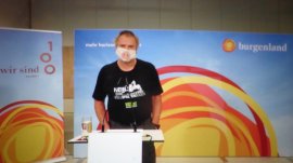 Balluch am Rednerpult