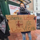 Tierschutz-Protest vor Fischlokal