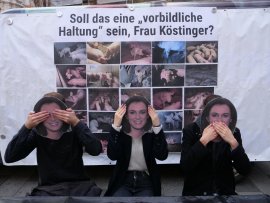 Köstinger als die 3 Affen