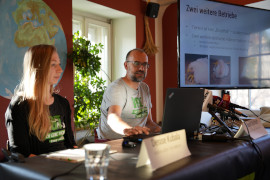 Denise Kubala und David Richter auf der Pressekonferenz
