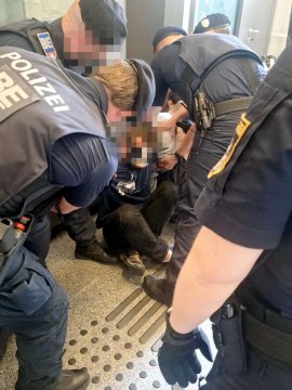 Die Polizei schreitet ein