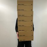 VGT verschickt Stroh an Politiker:innen mit der Post: Schweine nicht vergessen!